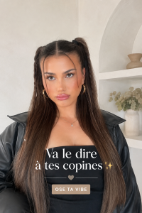 Groupe d'amies partageant des astuces beauté et maquillage